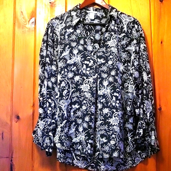 H&M BLACK & WHITE FLORAL TOP WITH RUFFLED SLEEVE ENDS - Picture 1 of 6